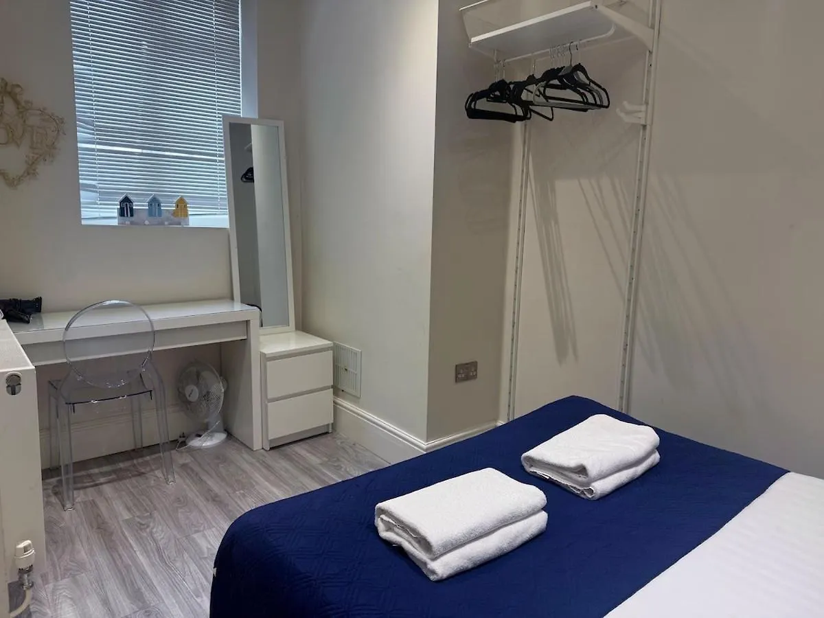 Apartment Hazelnut Seaview One Bedroom Bn141Kin05 Brighton United Kingdom