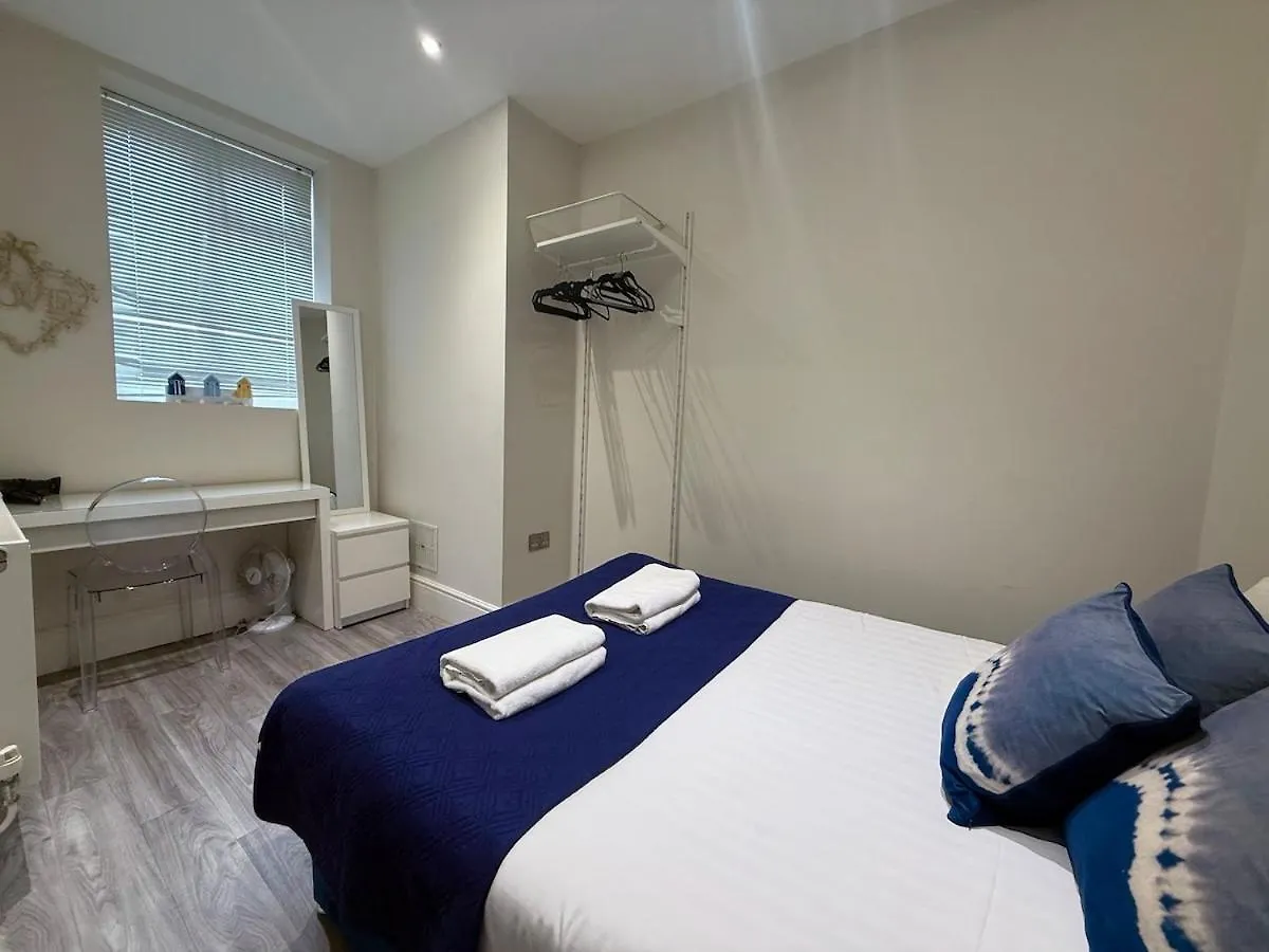 Hazelnut Seaview One Bedroom Bn141Kin05 Brighton 0*,  United Kingdom